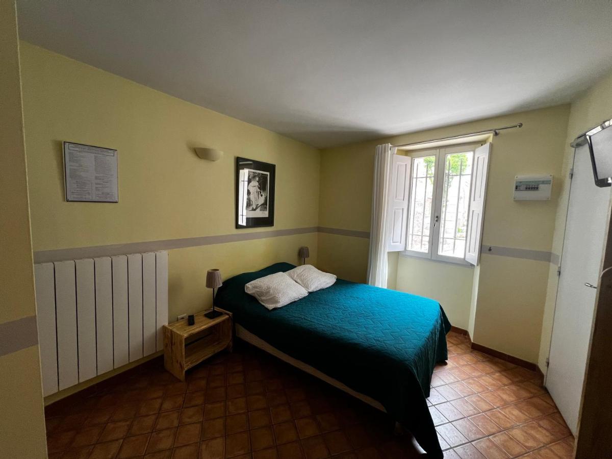 Le Vieux Chateau Егин Екстериор снимка